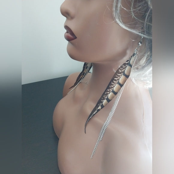 Earrings with Silver Chain - Picture 4 of 9